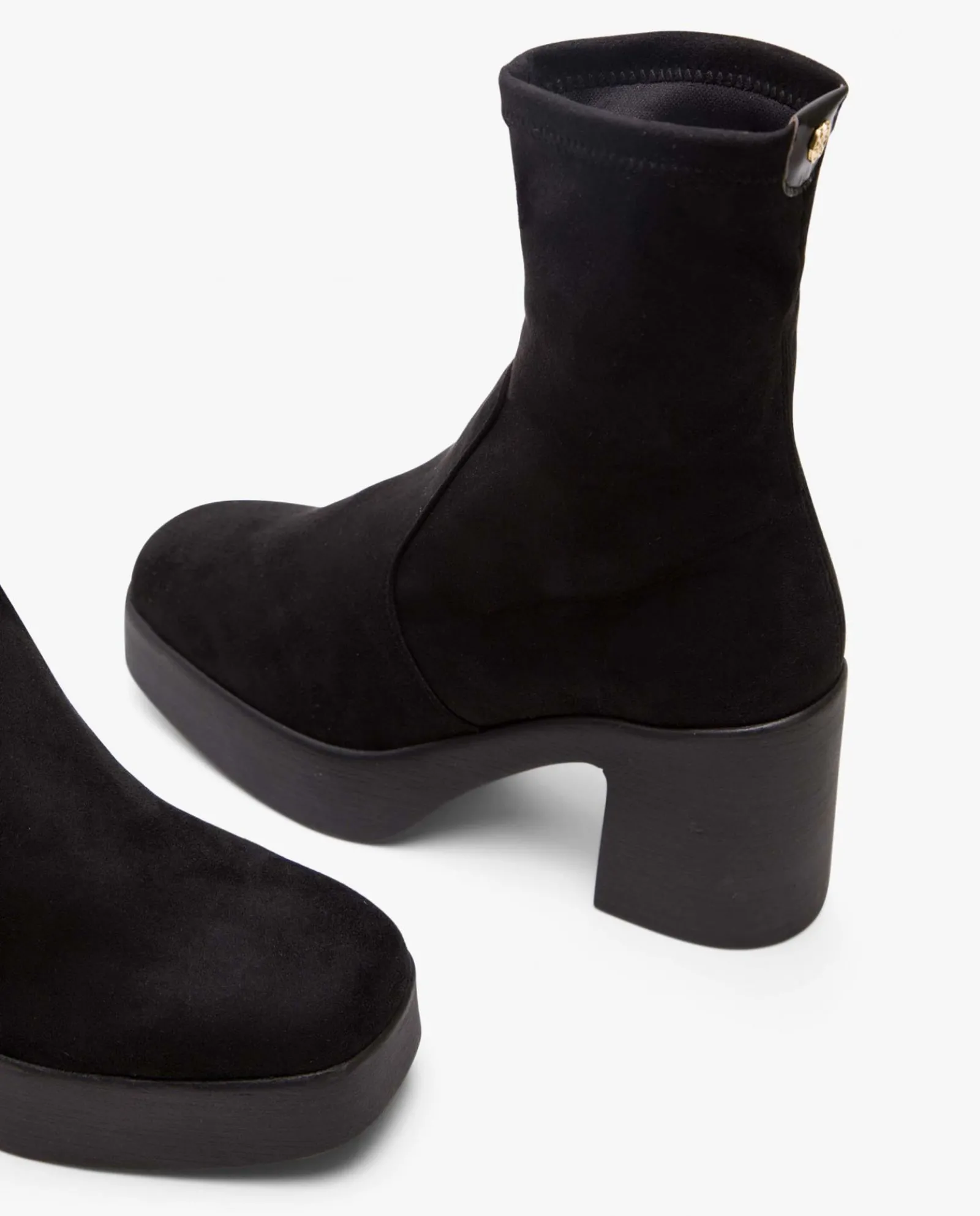 Botas Y Botines*Cuplé Botin Plataforma Ultrasuede Strech Negro