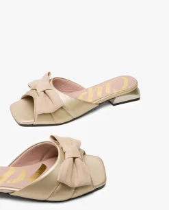 Sandalias Planas*Cuplé Pala Acolchada Ultrasuede Platino